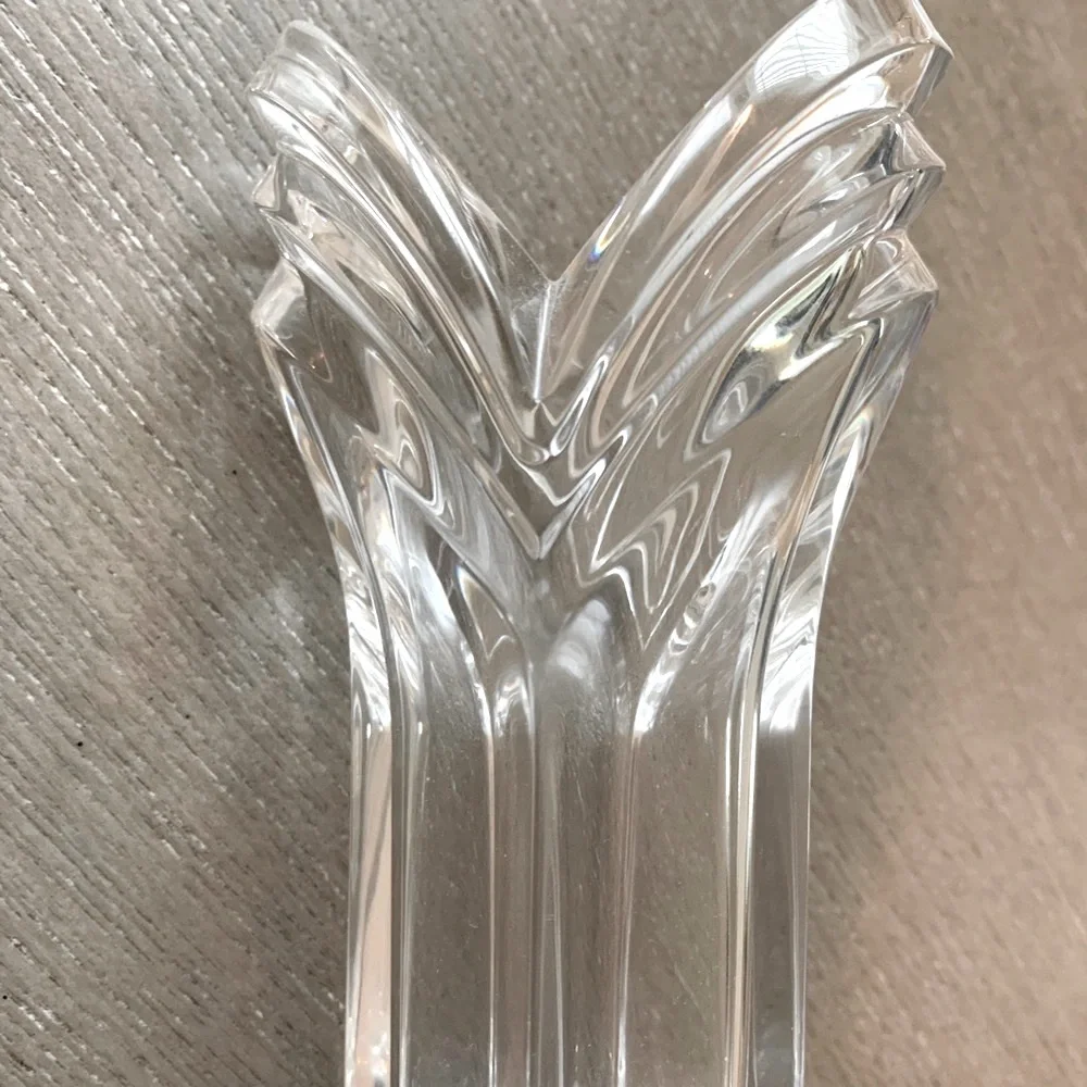 Mikasa Deco Style 24% Lead Crystal Bud Vase 6” high
